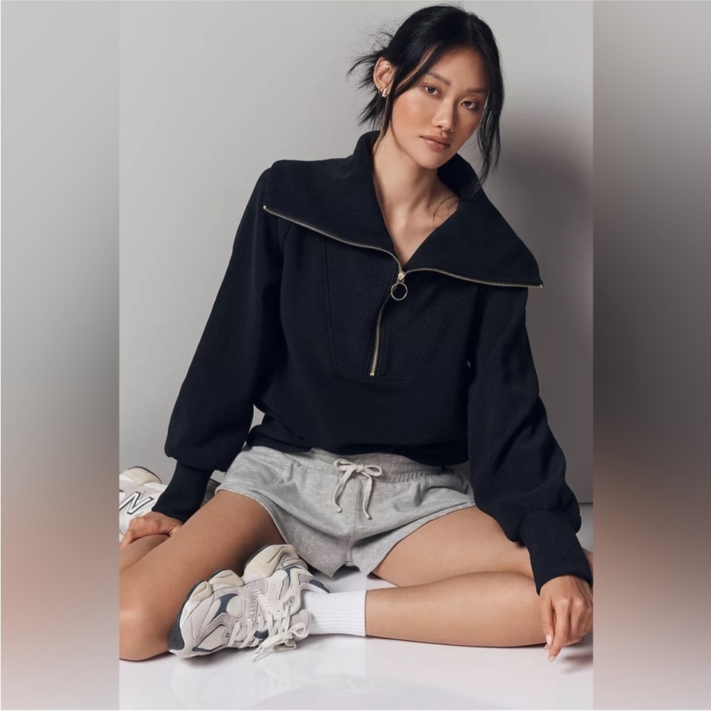 Varley Vine Half Zip Pullover Sweatshirt in Black